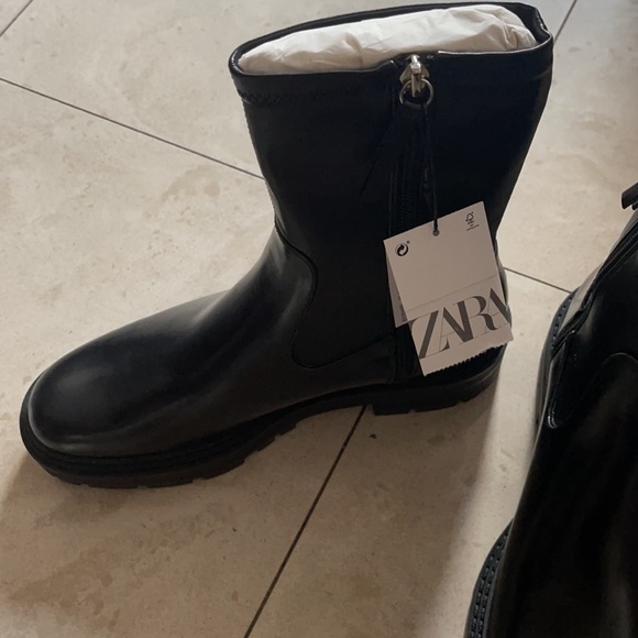 Zara heeled lug sole ankle boots - Picture 9 of 9